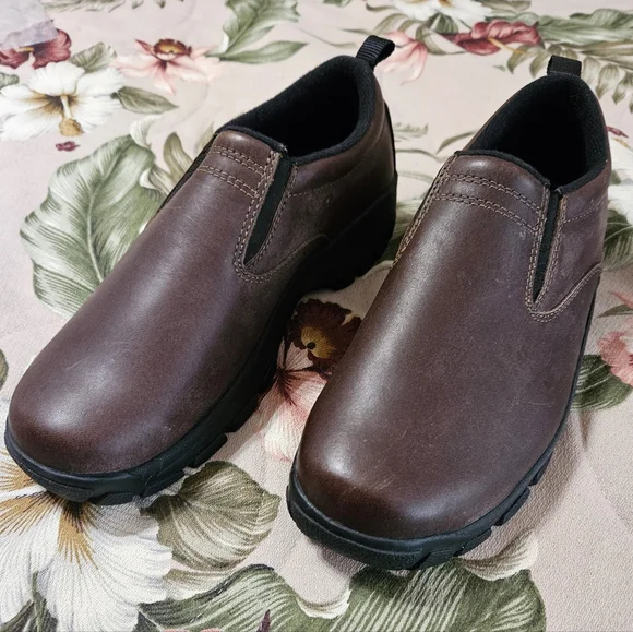 #550- Lands' End Women's Casual Leather Brown or Black Slip-On Shoes - Picture 5 of 11